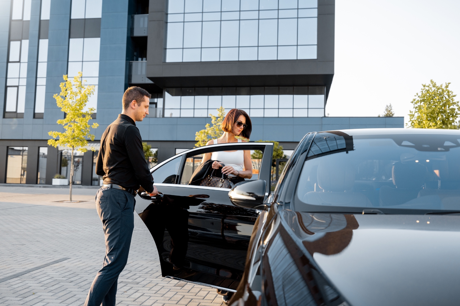 Pick a Driver or Chauffeur to Travel Safely